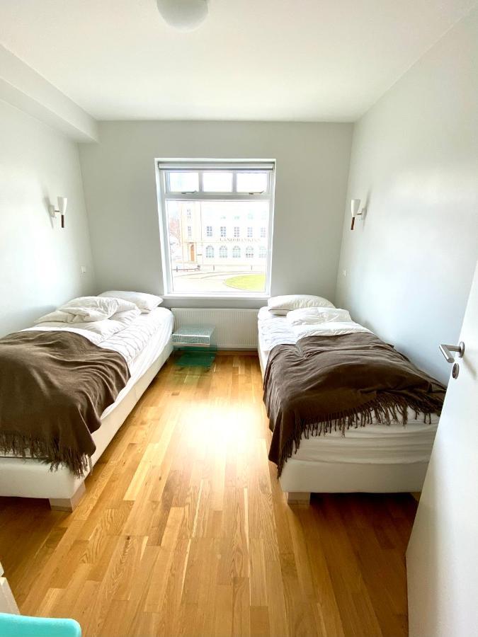 Day Dream Townhall Square Apartments Akureyri Exterior photo